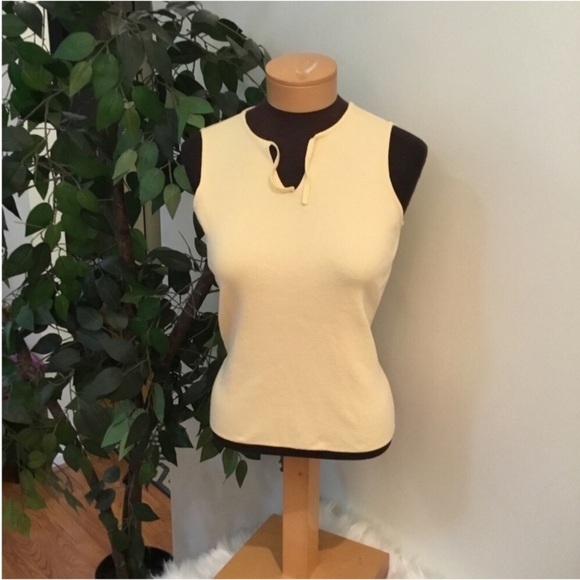 Geoffrey Beene Sport tank top color is called soft lemon Woman’s Small - Picture 1 of 14